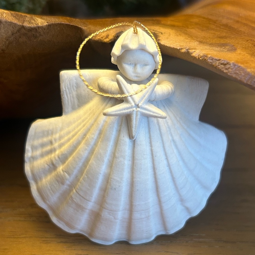 Elegant White porcelain Shell Angel Ornament by Margaret Furlong rare